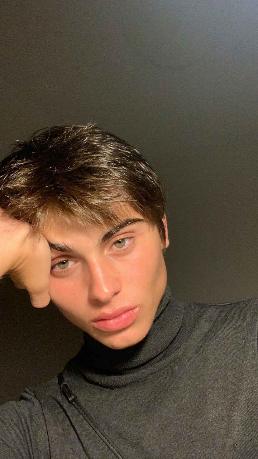 B0652DC6-18C1-4D40-BF04-E93C7A5460CC